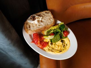 Śniadanie Milk Bar z łososiem (400g)