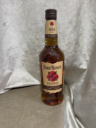 Four Roses Burbon 0.7L
