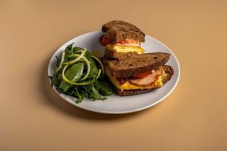 Сэндвич Брэкфаст.