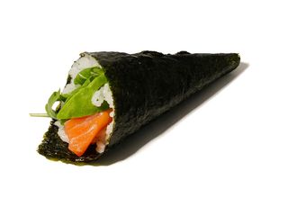 Temaki salmón