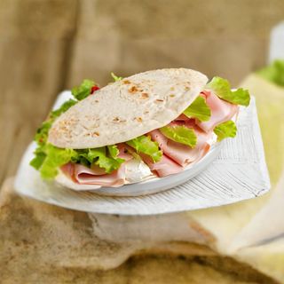 Piadina prosciutto cotto e fontina