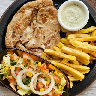 Pechuga a la plancha con patatas