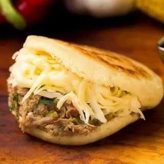 AREPA PELUDA