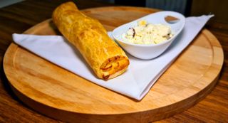 Strudel cu branza naturala dulce