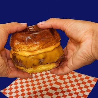 La rubia con patatas 