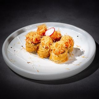 155. Hosomaki golden spicy sake