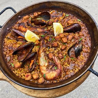 paella de mariscos