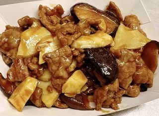 33. Manzo con bambu funghi