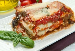 Parmigiana di melanzane - Servito caldo