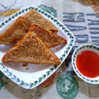 Gambas Con Sésamo Tostado De Pan