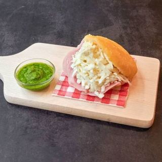 Arepa Frita Con Queso Y Jamón York