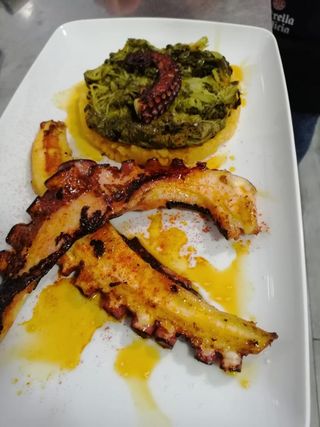 Pulpo A La Plancha O A La Brasa