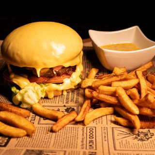 Ultimate Extra Cheese Burger