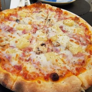 Pizza Hawaiana  (Mediana)