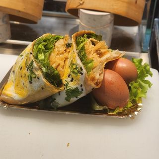 CREPES CON PREPARATO DI CARNE 