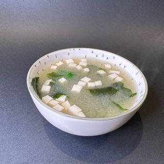 2.  Sopa de miso