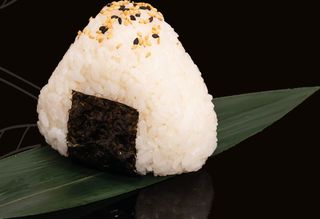 112.Onigiri gamberi - 1 pezzo