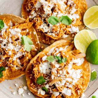 Taco Mexicano de Pollo Tinga