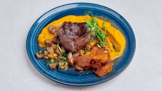 AIOLI SEASONAL STEAK