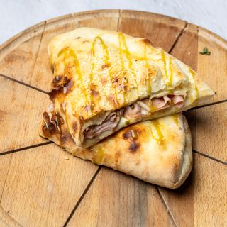 Sendvič sa mortadelom i pistaćima