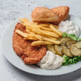 Pohovano belo porcija