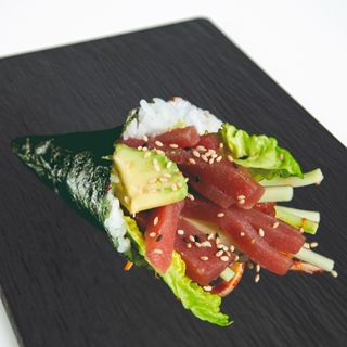 Temaki atún