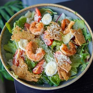 Салат Цезар з креветками (210г)