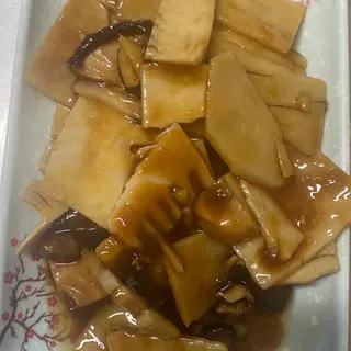 96 Funghi bambů