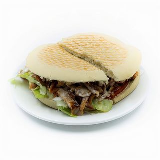 Menú campero shawarma con patatas y bebida