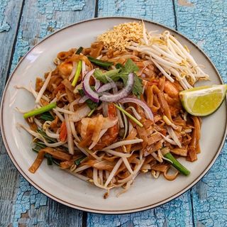 P10 Pad Thai