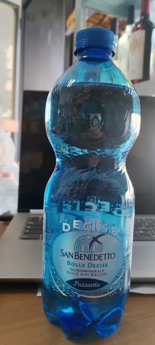 Acqua frizzante