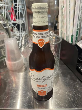 N’artigiana ambrata 