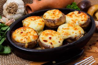 Mushrooms with suluguni