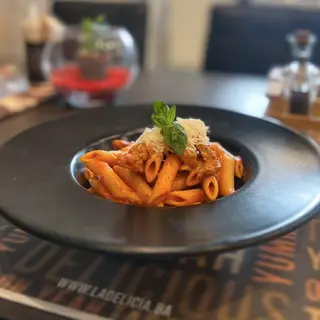 Penne sa Biftekom