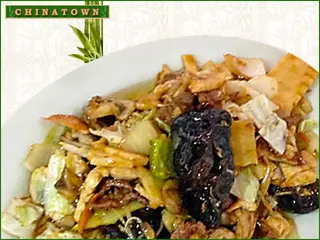 Три вида месо със зеленчуци