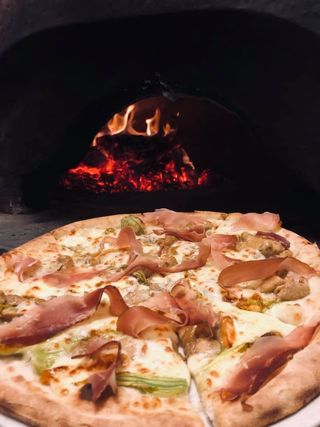31. Pizza tre aie