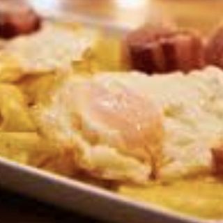 Plato torreznos,huevos y patatas 