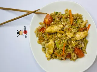 Рис по-тайськи з куркою й овочами (360г)