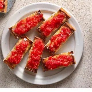 Pan Con Tomate 