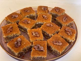 Մաամուլ Ընկույզով 1 Բաժին(1 Կտոր)