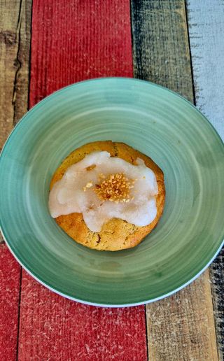 Cookie de crema de cacahuetes y glaseado de limón vegana (1 ud.)