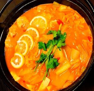 41 Sopa Donyang（pollo）