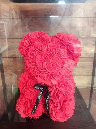 1 Oso de foamen color rojo