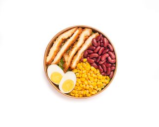 Proteinska salata sa piletinom 300g