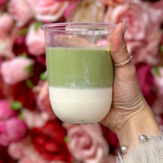 Matcha tea con panna cotta alla vaniglia