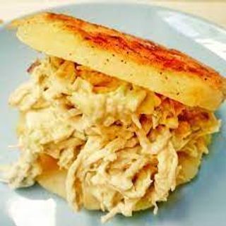 53 Arepa Pollo