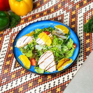 Салат с курицей и апельсинами