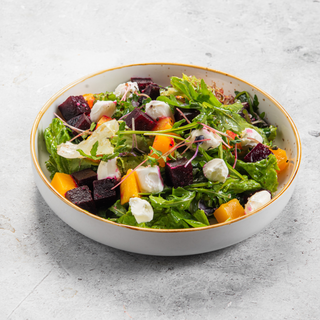 Салат со свеклой и рукколой 