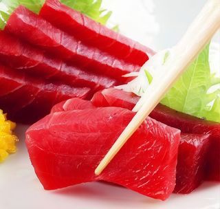 S18. Tonno sashimi - 8 pezzi