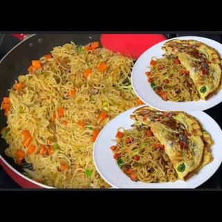 Noodles and fries egg